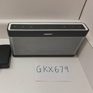 Bose SoundLink III Bluetooth Portable Speaker 414255 with Bose Charger - Tested